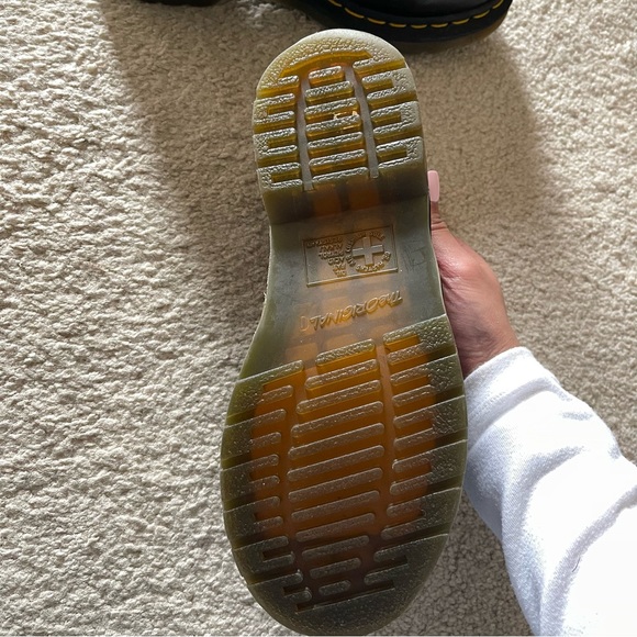 SOLD**- DR MARTEN Smooth Leather Oxford - Picture 5 of 5